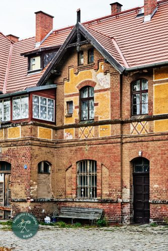 Stacja Głuszyca Górna, budynek dworca; Głuszyca Górna, Obniżenie Noworudzkie