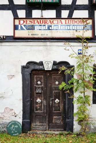 Dawna Restauracja Ludowa pod Jeleniem — wejście; Głuszyca, Obniżenie Noworudzkie