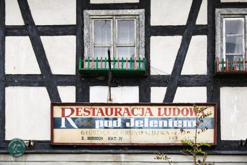 Dawna Restauracja Ludowa pod Jeleniem — szyld; Głuszyca, Obniżenie Noworudzkie